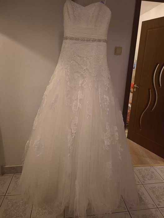 rochie de mireasa model Dabra D by Blue Enzoani, marime 38