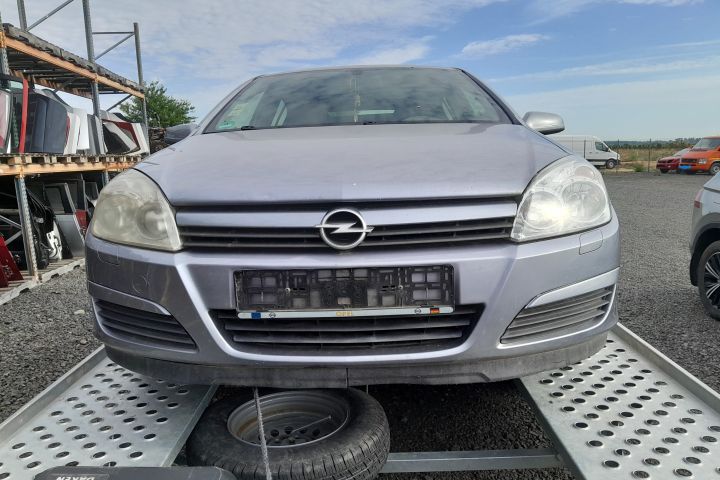 Alternator 0124425005 / 24447429 0124425005 / 24447429 Opel Astra H