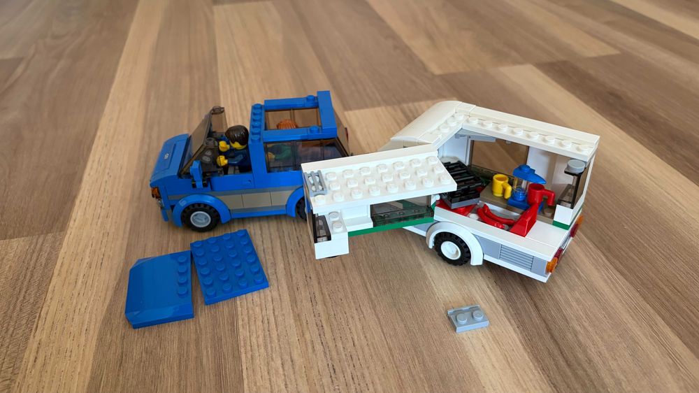 Каравана и микробус LEGO City 60117