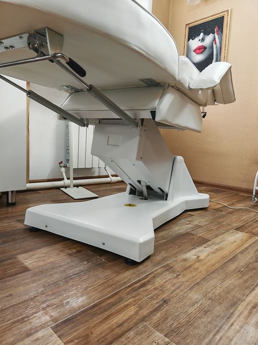 Кушетка косметологическая