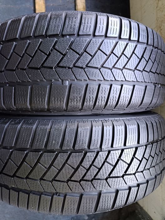 Anvelope de iarnă 205 55 17 Continental*dot 2020