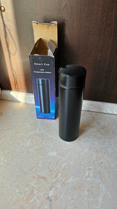 Термос 0,5л с датчиком температуры.