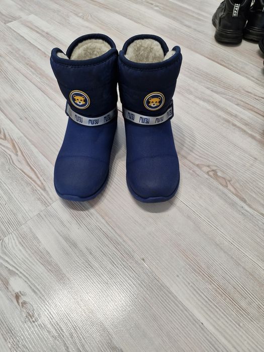 Продам зимние сапоги на мальчика