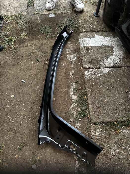 Montant dreapta față skoda octavia 4.cod:5E6809606.