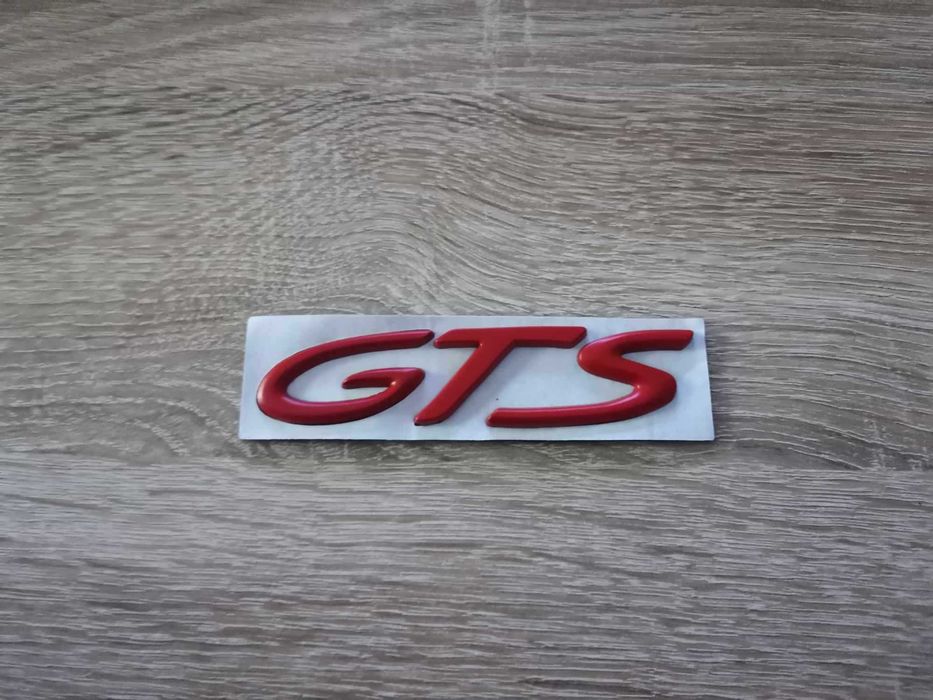 Порше Porsche GTS червен надпис емблема
