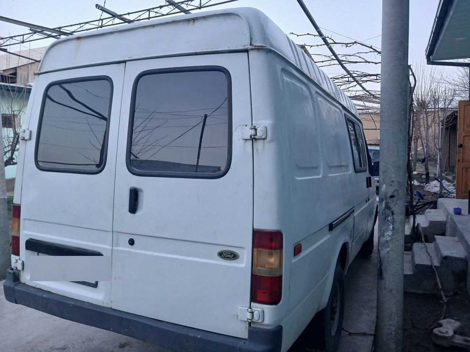 Ford Gruzavoy Dokumentalniy