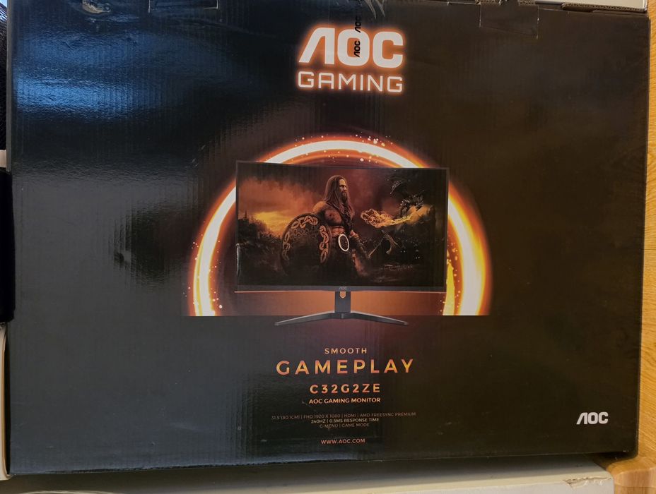 Monitor gaming curbat AOC 31, 5 Inchi NOU, Sigilat