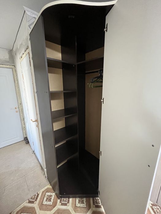 Продам прихожую, шкаф для одежды.