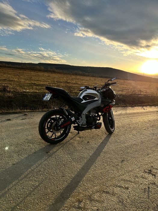 Vand Aprilia Tuono 125