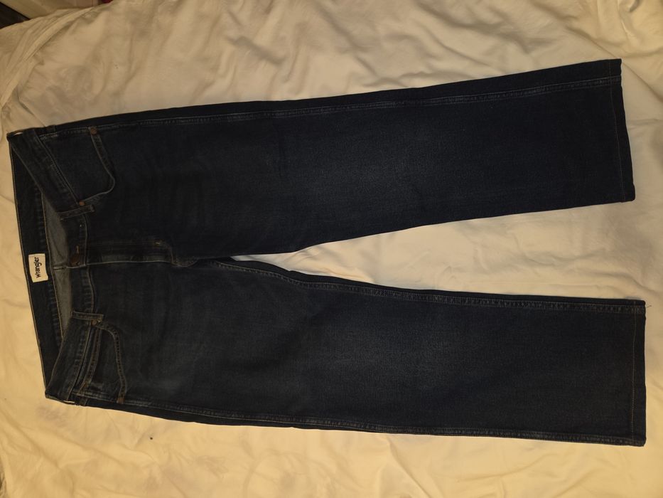 Blugi WRANGLER Greensboro, Mărimea W38 L32, stare excelentă