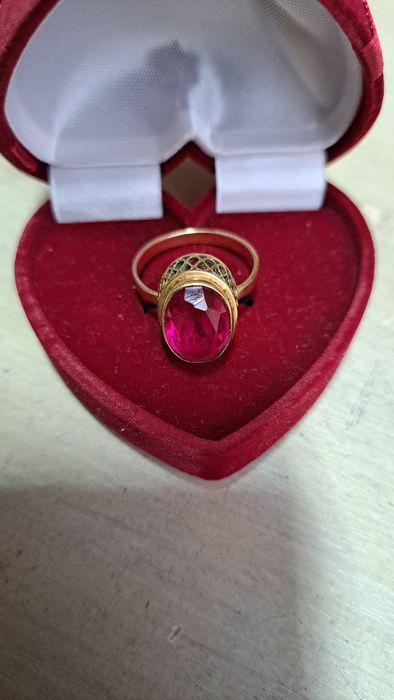 Продам кольцо размер 18