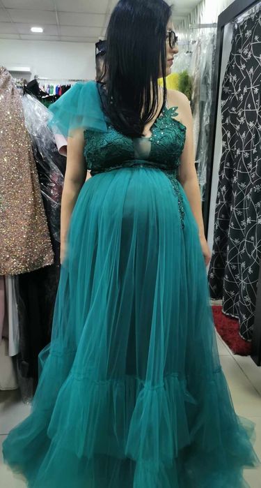 Rochie nașă gravidă