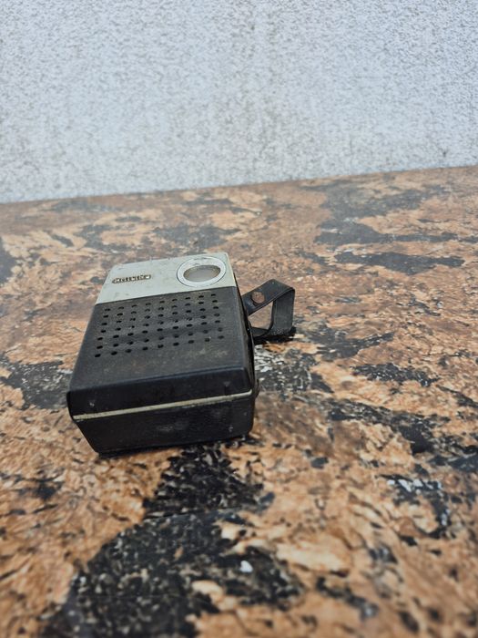 Radio  Philips  vechi model  RL 073, made in Holland- functional