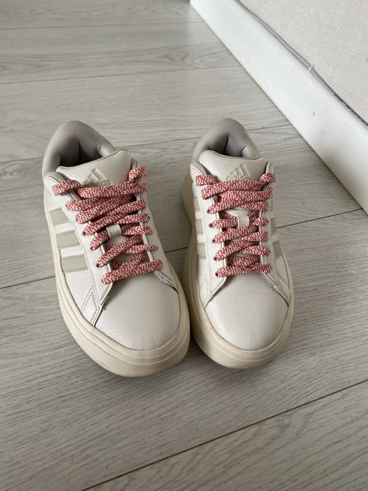 Кроссовки Adidas