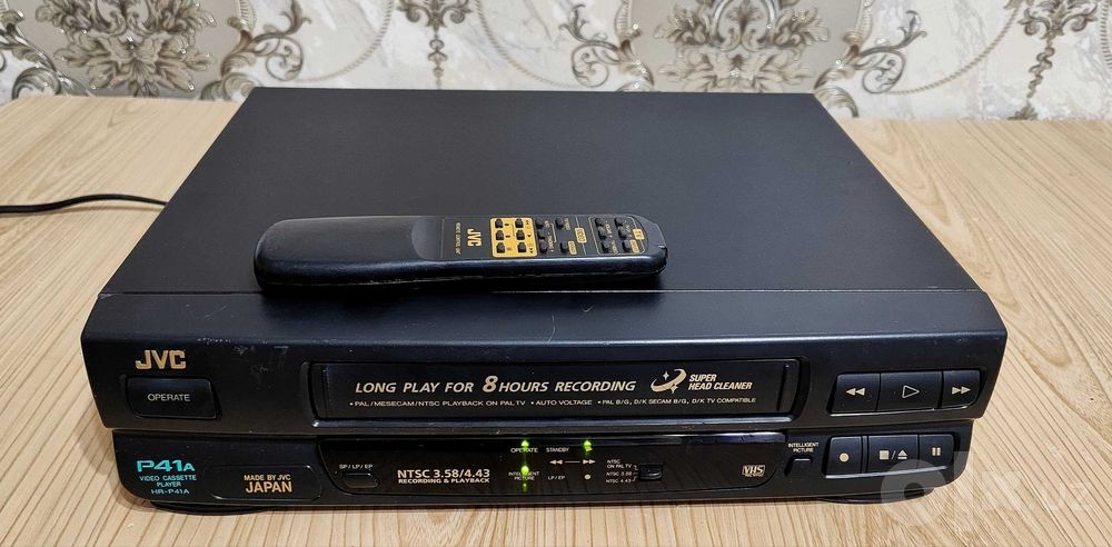 видеомагнитафон JVC