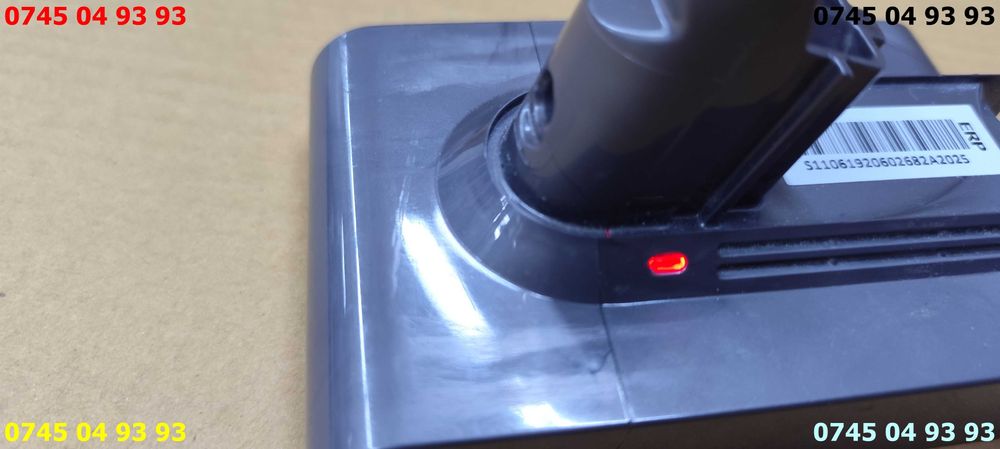 acumulator baterie defecta Dyson V6