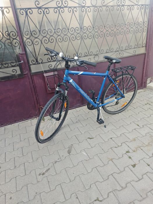 Vand bicicleta nouă