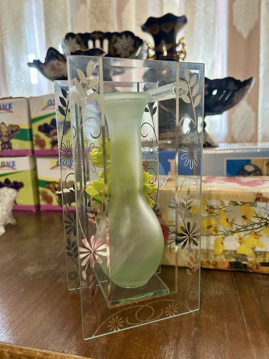 ваза для цветка 20.000 сум