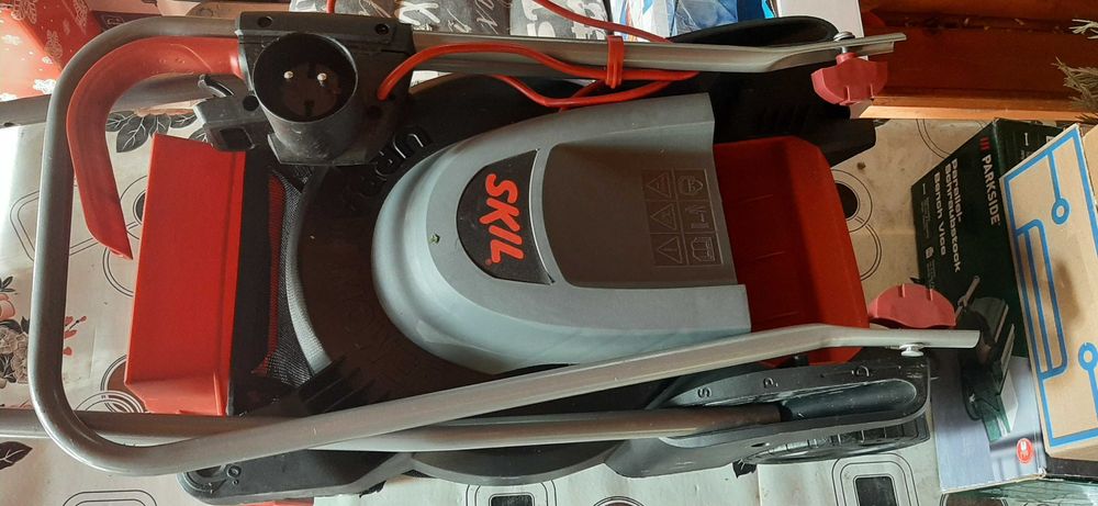 Masina electrica de tuns iarba/gazonul SKIL Urban Mower-5lei transport