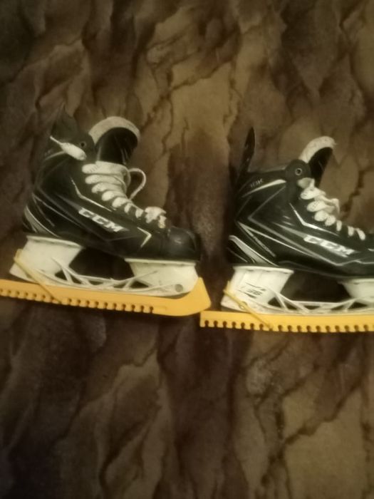 Продам Коньки CCM