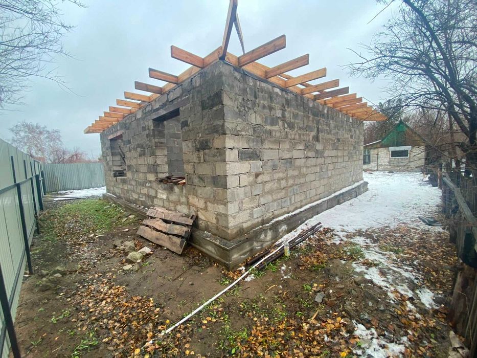 Продам недостроенный дом