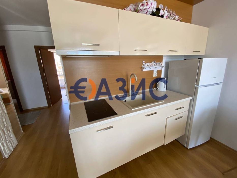 Продава се Тристаен апартамент в к.к. Слънчев бряг - 99 кв.м за 783 €/кв.м - Снимка #4
