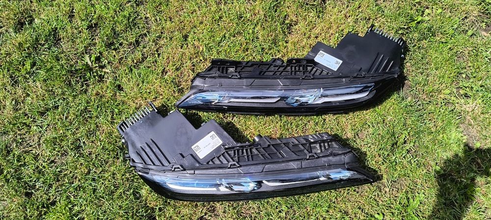 Far faruri stanga dreapta bmw seria 7 g70 i7 full led swarovski
