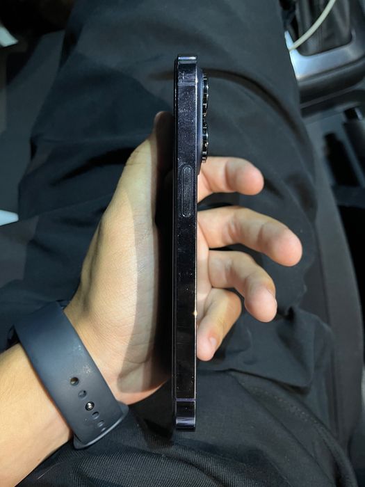 Продам Iphone 14 pro 256