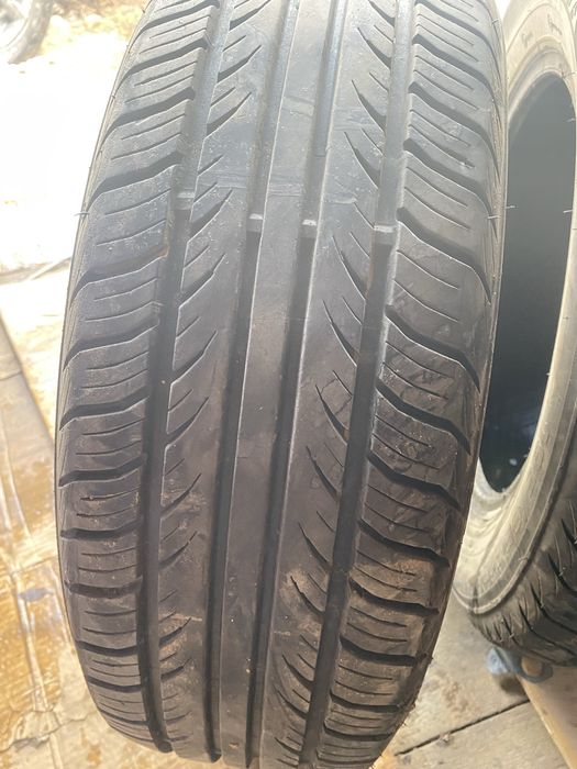 Продам шины  хорошем состянй
