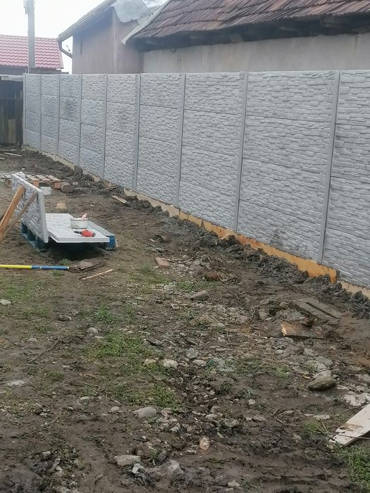 Gard din plăci de beton