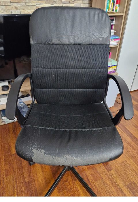 Scaun birou IKEA RENBERGET negru – functional