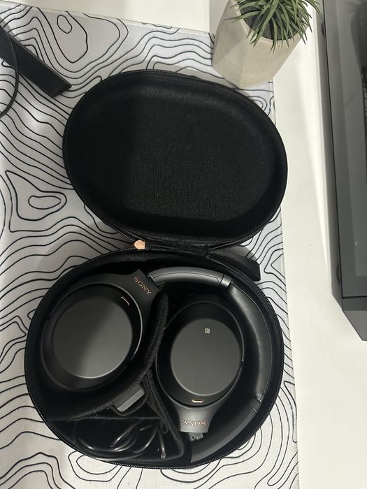 Căști Sony WH-1000XM3 – Noise Cancelling, Bluetooth