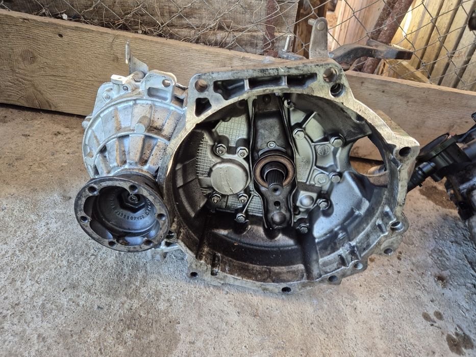 Cutie viteza vw caddy, chit volanta,bloc motor Bls