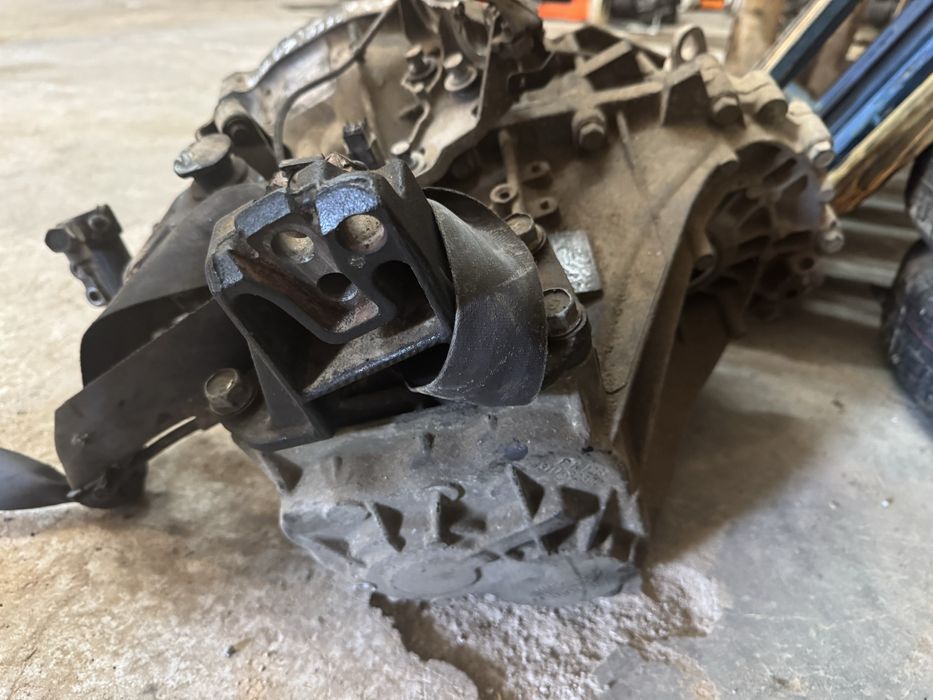 Скоростна кутия КИА Сиид 1.6 црди 6 скорости / KIA Ceed 1,6 crdi WDJ6