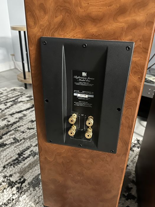 KEF reference model ONE