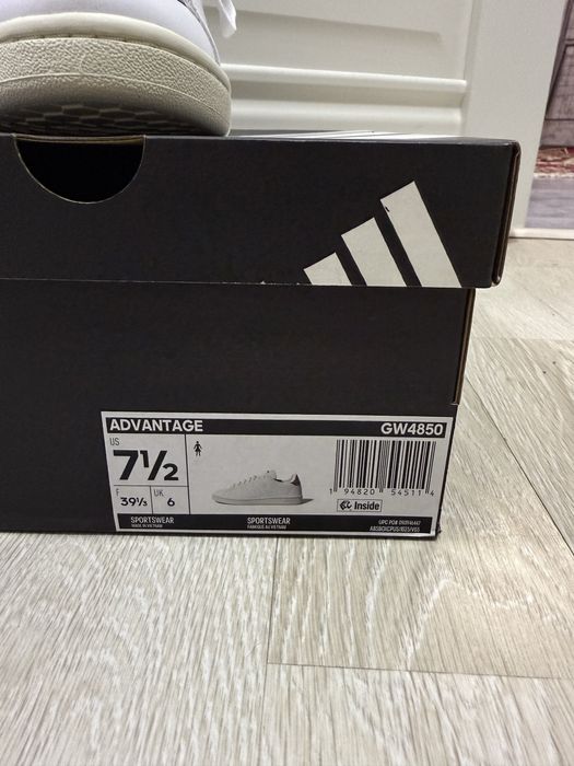 Adidas кроссовки женские