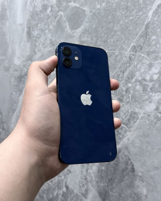 Продам Iphone 12