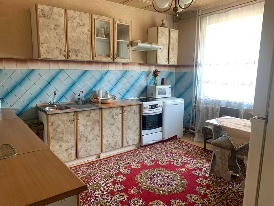 Продается Трех уровневый дом в районе Г. Дружбы.