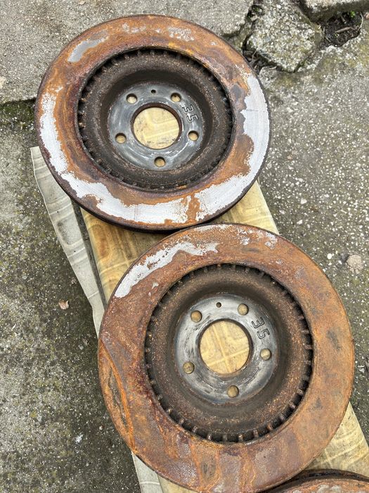 Спирачни дискове свалени от Audi А7 BTDI