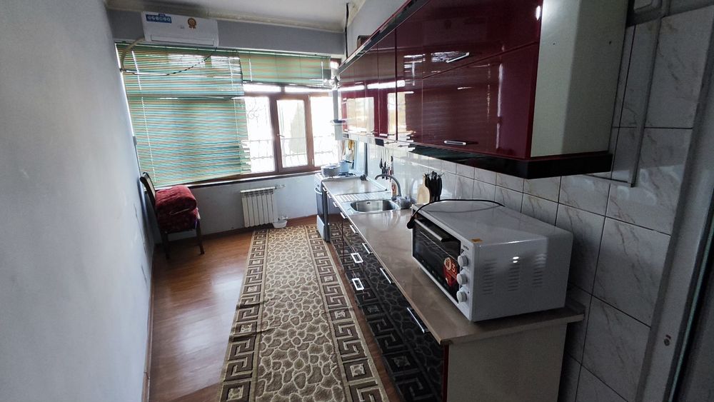 Kvartira 110 kv.m Shaxrisabz Med texnikum ro'parasida