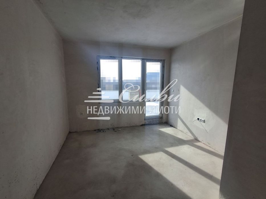 Продава се Тристаен апартамент в Шумен, Тракия - 107 кв.м за 692 €/кв.м - Снимка #2