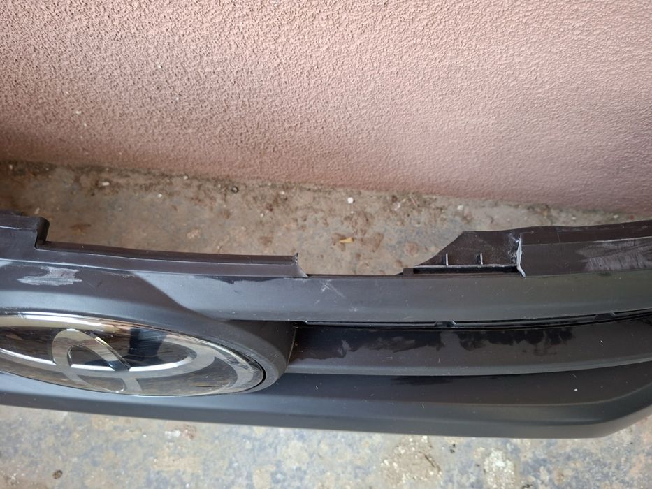 Решетка радиатор Toyota Hilux 2020 - 2024