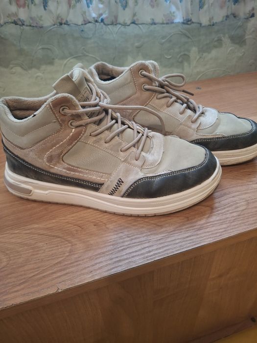 Продам куртку и обувь