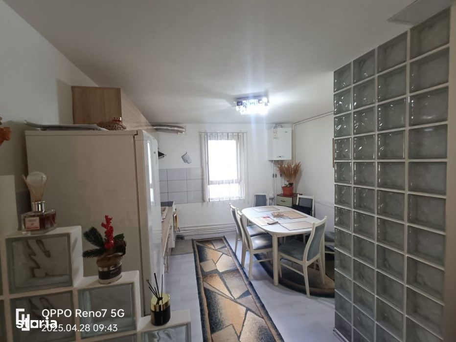 Apartament cu spatiu comercial