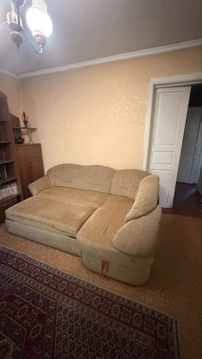 Диван угловой почти даром