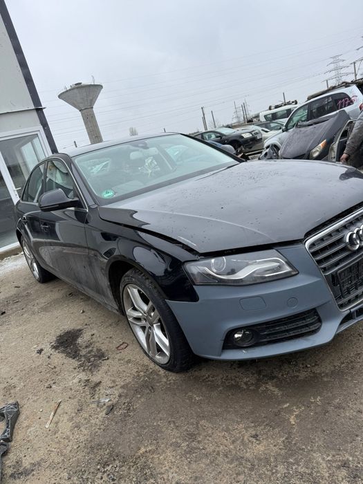 Dezmembrez audi a4 b8 2.0tdi