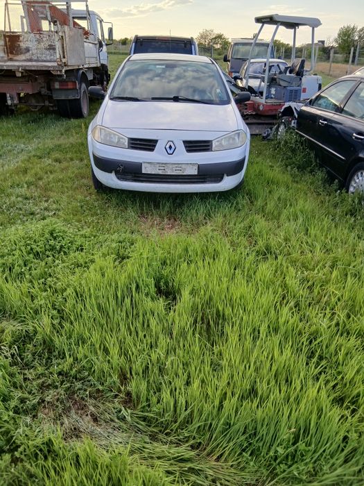 Коли на части Reno Clio Ford Transit VW Transporter Mercedes E220 Peugeot 206