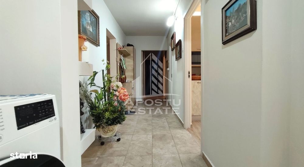 Apartament 4 camere, centrala proprie, zona Miorita