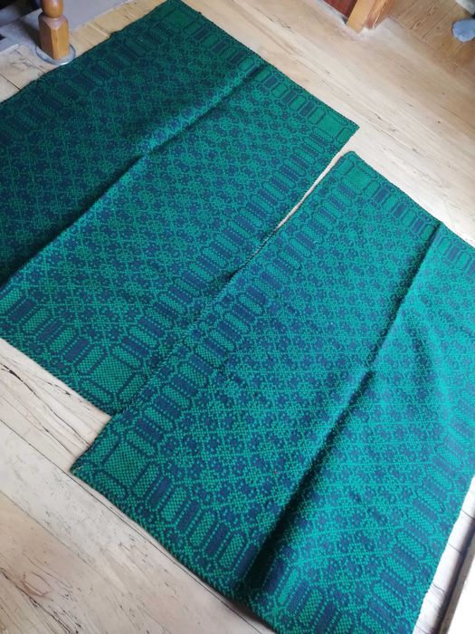 Вълнени одеяла, китеници и покривала