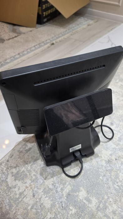 POS-терминал SoftGroup в отличном состоянии